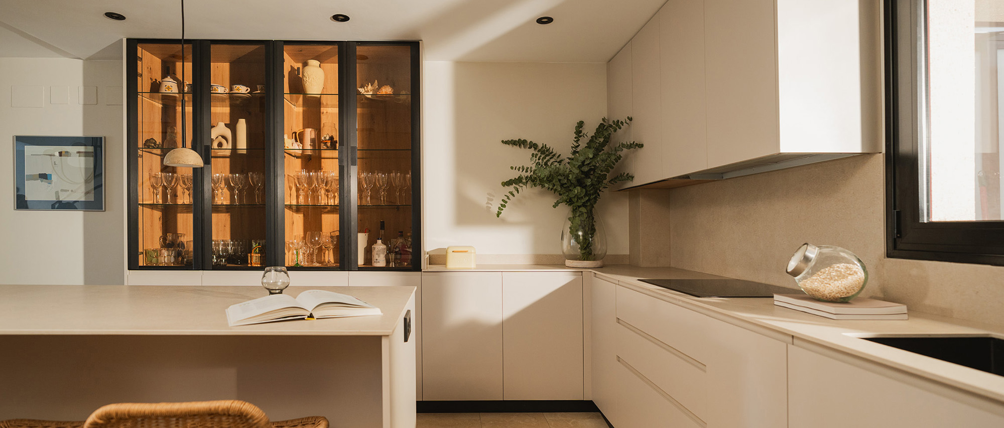 home-amelia delhom-20